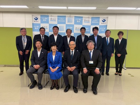 10_260522_総会_集合写真.jpg