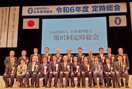 04_集合写真(表彰状なし).jpg 04_集合写真(表彰状なし).jpg